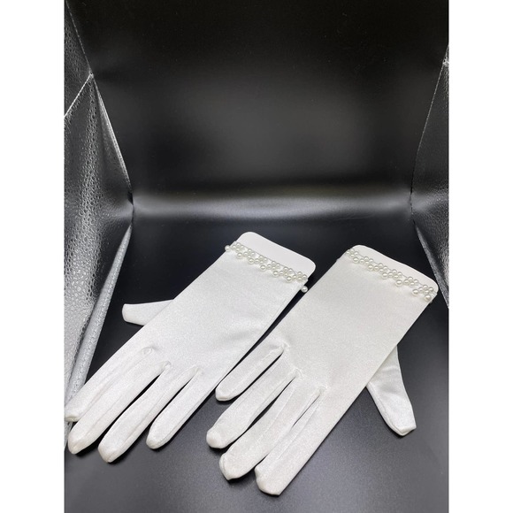 Maria Women's Luxurious Pearl Elegant Full-Fingered Gloves - Picture 3 of 3